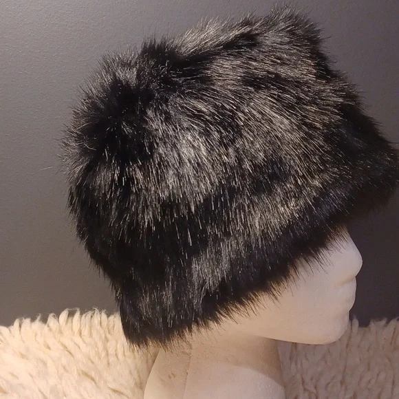 Hat - Picture 2 of 8